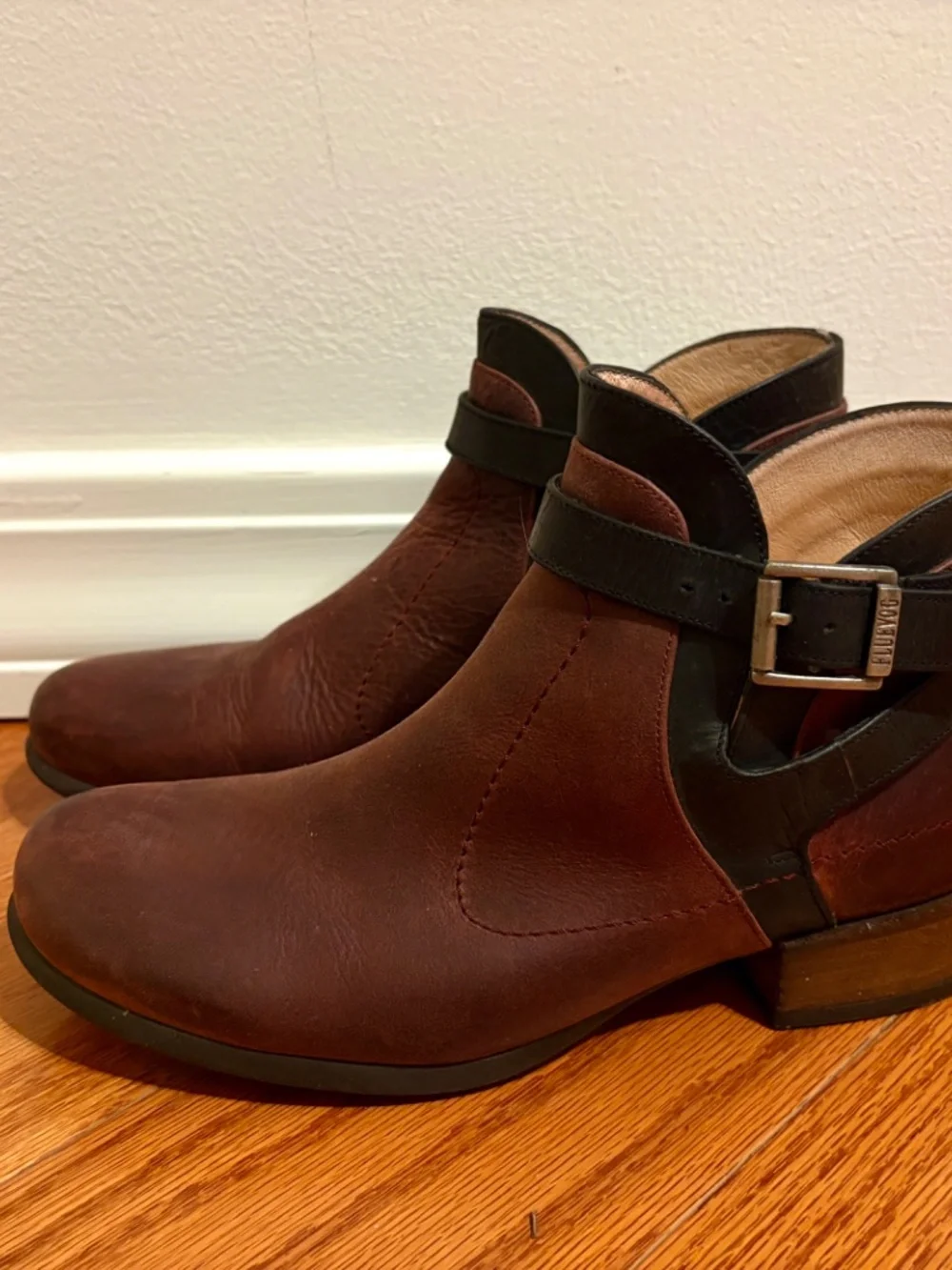 John Fluevog Brigid Brown Leather Moto Ankle Boots Women’s 7